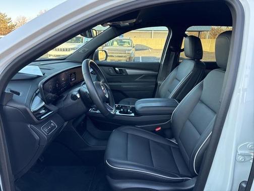 2025 Buick Enclave Preferred FWD