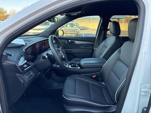 2025 Buick Enclave Preferred FWD