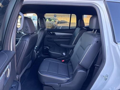 2025 Buick Enclave Preferred FWD