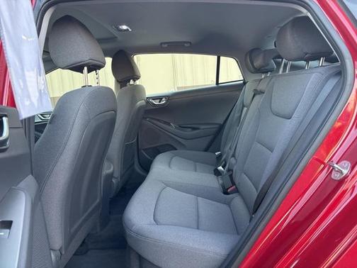 2020 Hyundai IONIQ Hybrid SEL