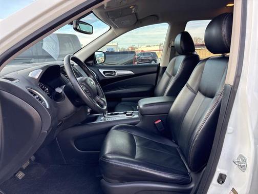 2020 Nissan Pathfinder SL 4WD