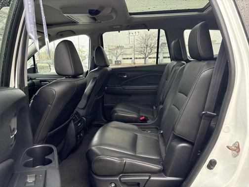 2021 Honda Pilot AWD Elite