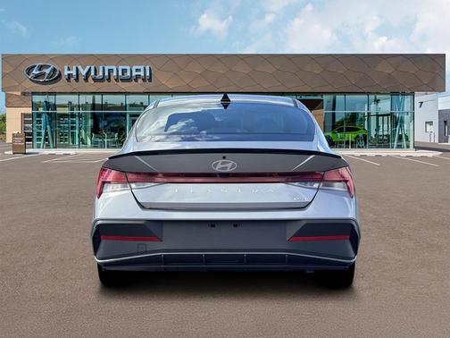 Fluid Metal 2026 Hyundai ELANTRA HEV SEL Sport