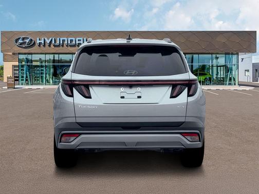Shimmering Silver 2026 Hyundai TUCSON SEL Premium