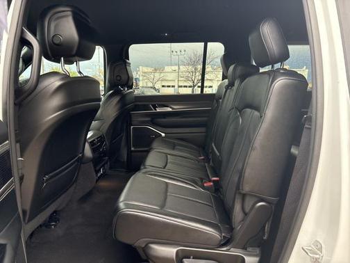 2024 Jeep Wagoneer Series II 4x4