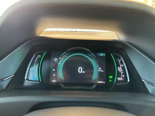 2022 Hyundai IONIQ Hybrid SE