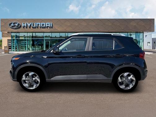 Onyx Black 2026 Hyundai VENUE SEL