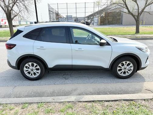 SPACE SILVER METALLIC 2025 Ford Escape ACTIVE