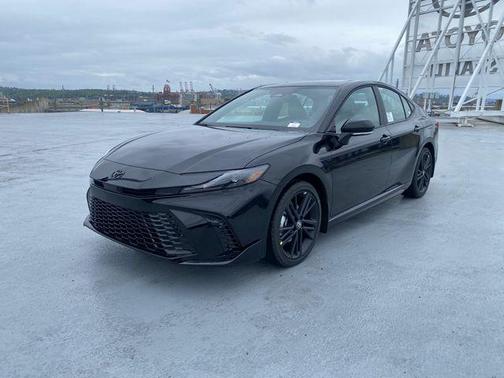 Midnight Black Metallic 2026 Toyota Camry SE