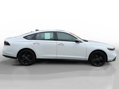 Platinum White 2025 Honda Accord SE