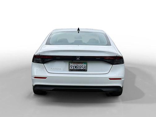 Platinum White 2025 Honda Accord SE