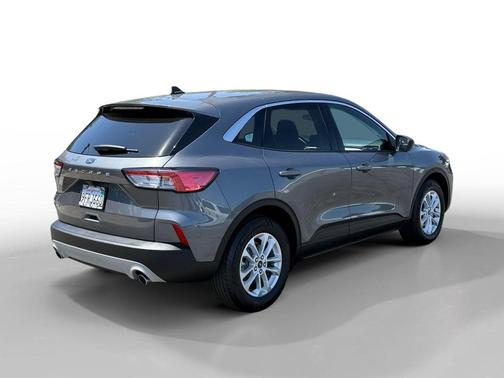 Carbonized Gray Metallic 2022 Ford Escape SE