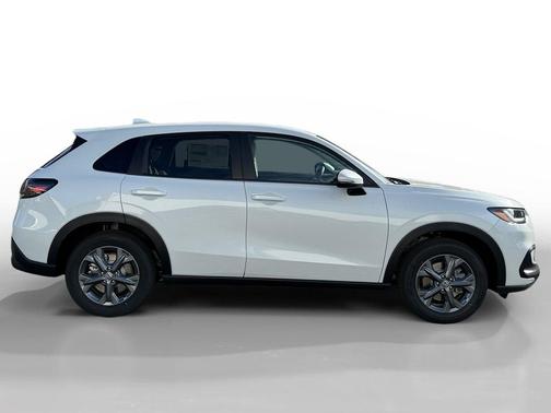 Platinum White Pearl 2027 Honda HR-V LX
