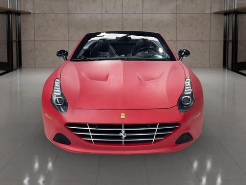 2016 Ferrari California T