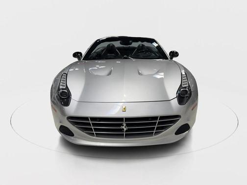 2016 Ferrari California T