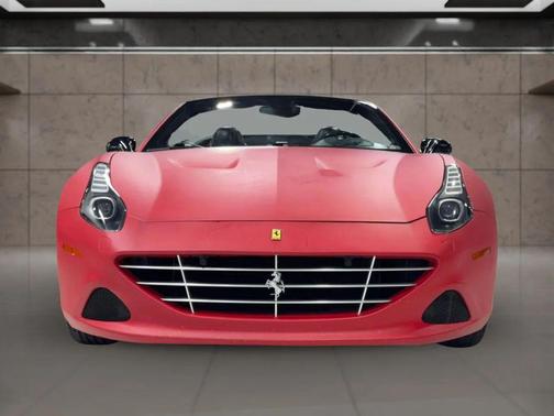 2016 Ferrari California T