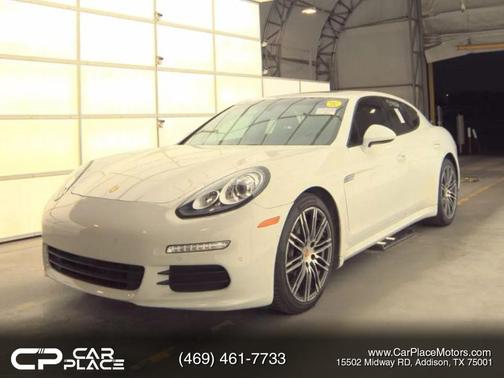 2015 Porsche Panamera 4