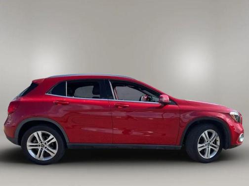 2018 Mercedes-Benz GLA 250 Base