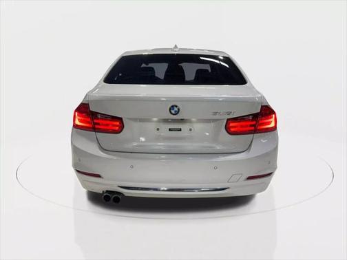 2015 BMW 328 328i Sedan 4D