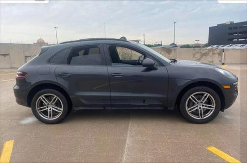 2018 Porsche Macan Base