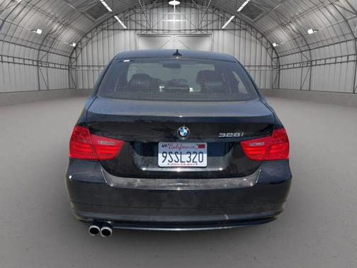 2011 BMW 328 328i Sedan 4D