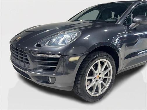 2018 Porsche Macan Base