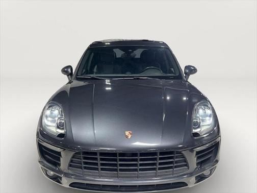 2018 Porsche Macan Base