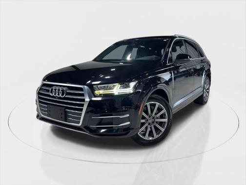 2019 Audi Q7 45 Premium Plus