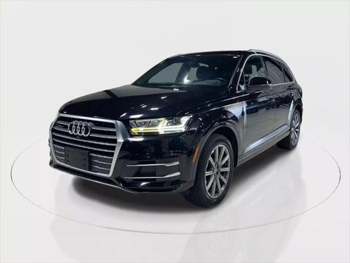 2019 Audi Q7 45 Premium Plus