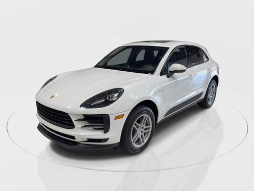 2021 Porsche Macan Sport Utility 4D
