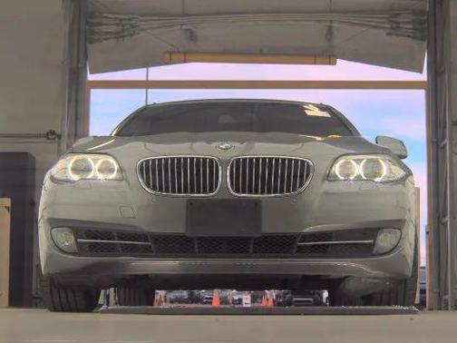 2012 BMW 528 528i Sedan 4D