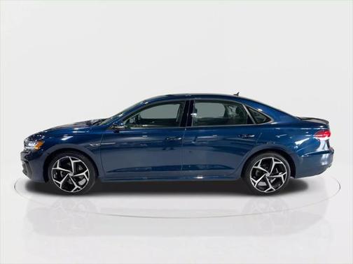 2020 Volkswagen Passat 2.0T R-Line