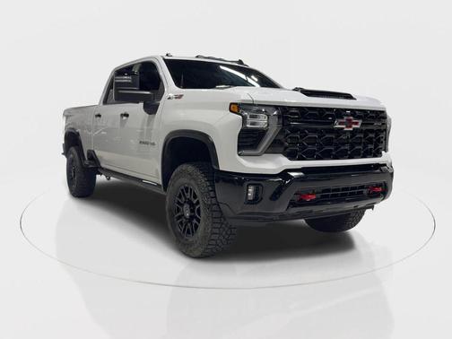2024 Chevrolet Silverado 2500 4WD Crew Cab Standard Bed ZR2