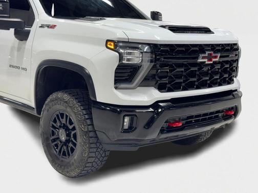 2024 Chevrolet Silverado 2500 4WD Crew Cab Standard Bed ZR2