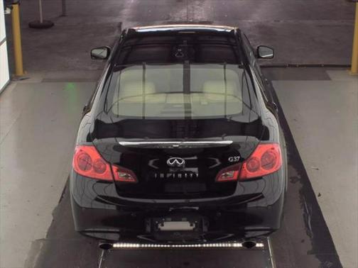 2011 INFINITI G37 Journey