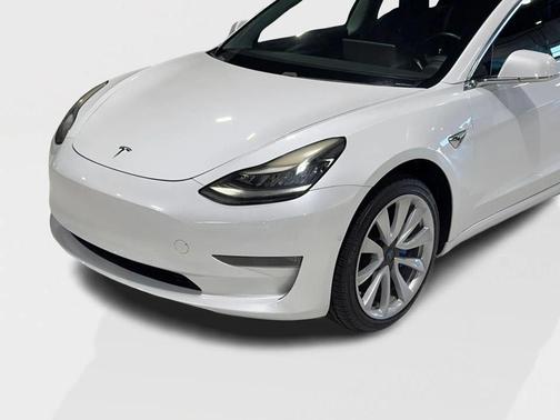 2019 Tesla Model 3 Standard Range