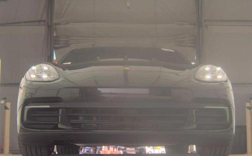 2018 Porsche Panamera 4