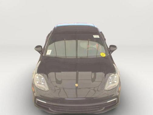 2018 Porsche Panamera 4