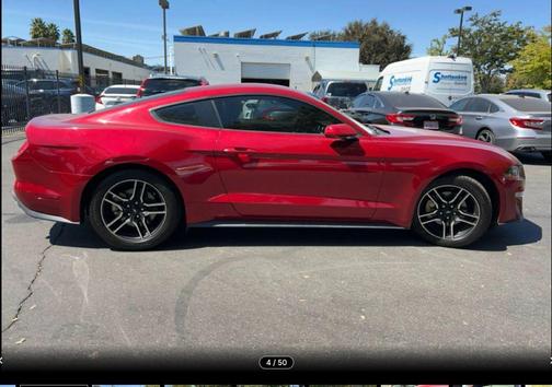 2020 Ford Mustang EcoBoost