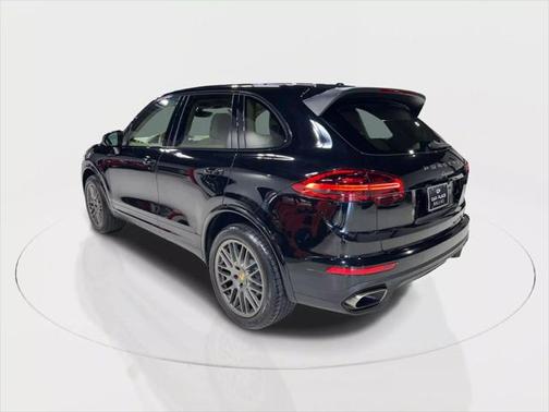 2017 Porsche Cayenne Platinum Edition