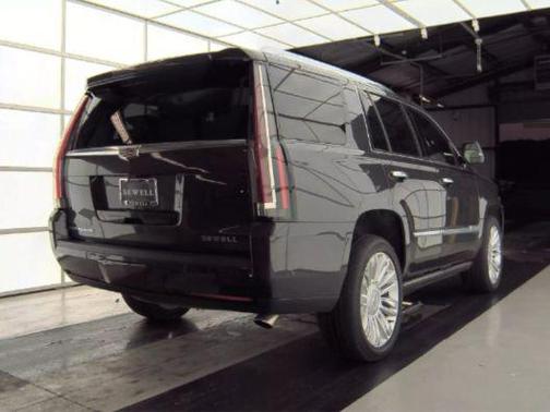 2018 Cadillac Escalade Sport