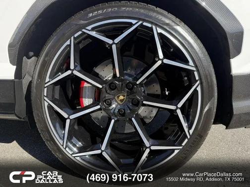 2023 Lamborghini Urus Performante