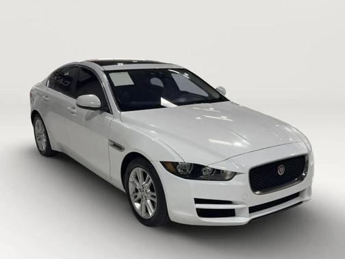 2018 Jaguar XE 25t Premium