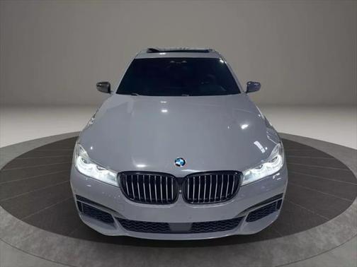 2018 BMW 750 I