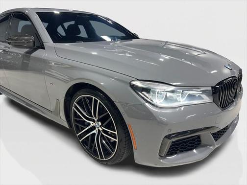 2018 BMW 750 I