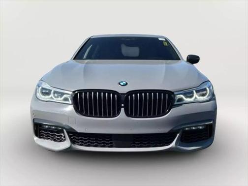 2018 BMW 750 I