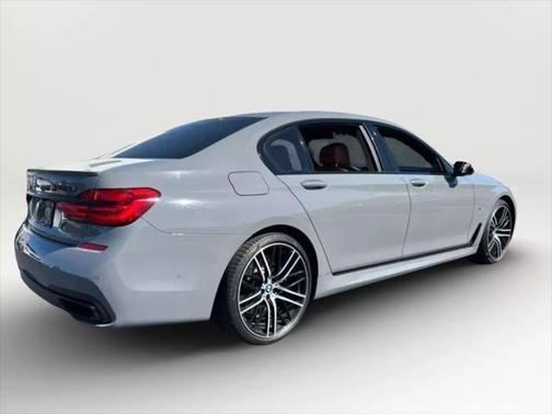 2018 BMW 750 I