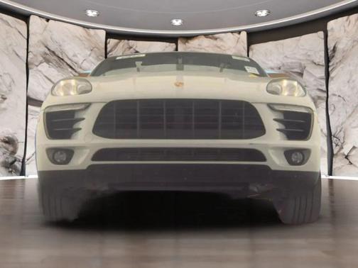 2017 Porsche Macan Sport Utility 4D