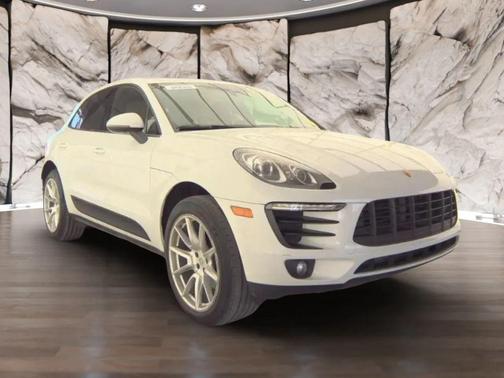 2017 Porsche Macan Sport Utility 4D
