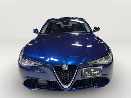 2018 Alfa Romeo Giulia Base